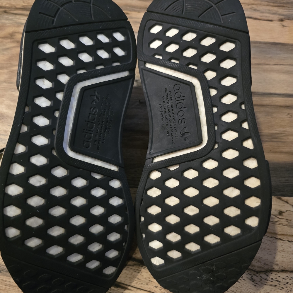 Adidas NMD R1 - Picture 5 of 5